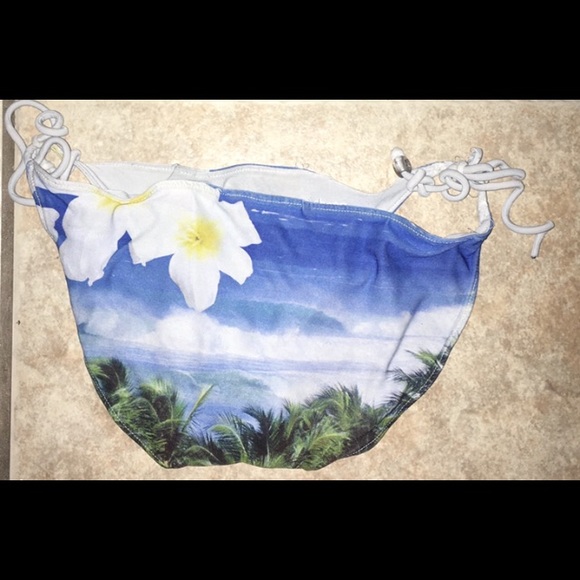 Bikini bottom - Picture 2 of 2